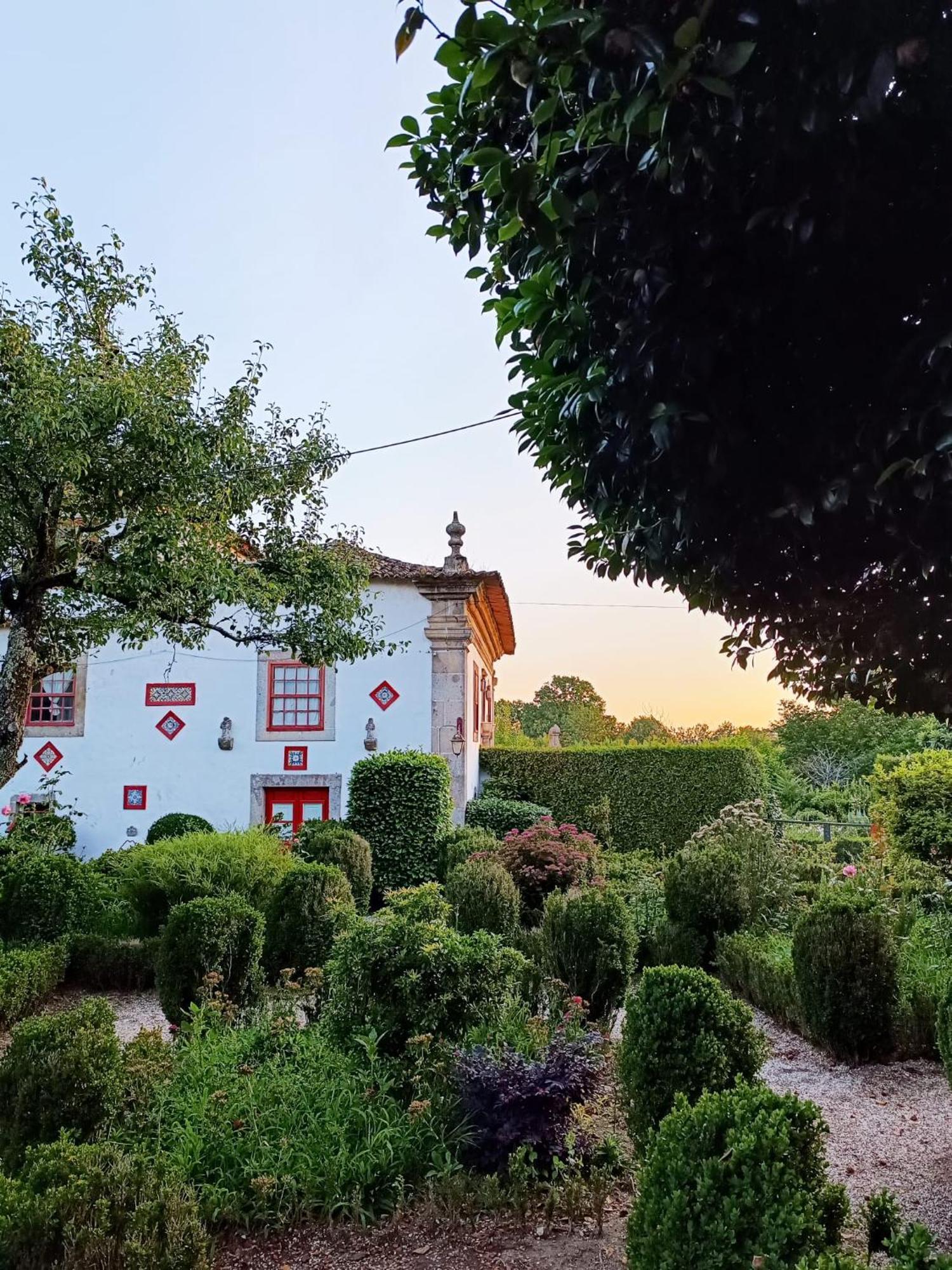 Quinta da Maínha Solar ALojamento local com piscina privada em Braga Exterior foto